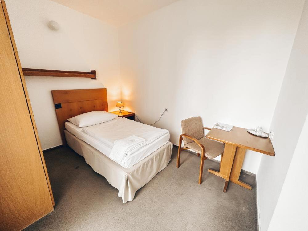 Hotel Medlov Нове Место на Мораве Екстериор снимка